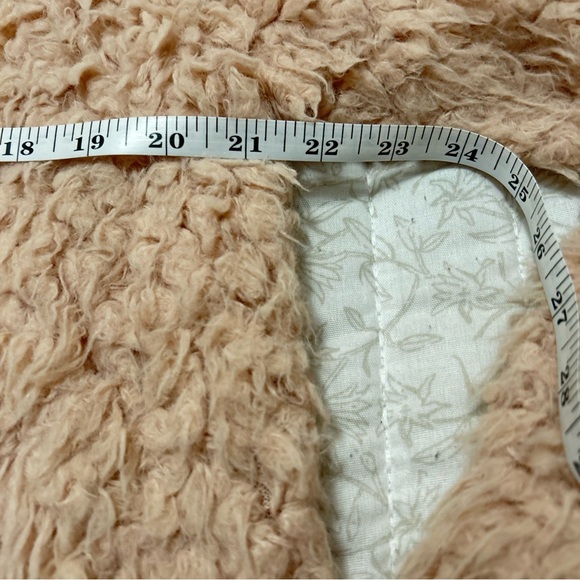 Anthropologie Bishop + Young Blush Teddy Faux Fur Cozy Cardigan Size: Med - Picture 6 of 6